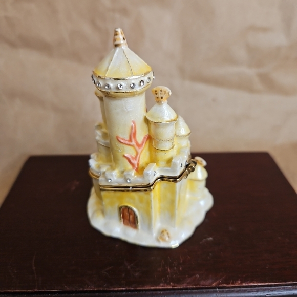 Jeweled Swarovski Enamel Yellow Sandcastle Trinket Box - Picture 3 of 7